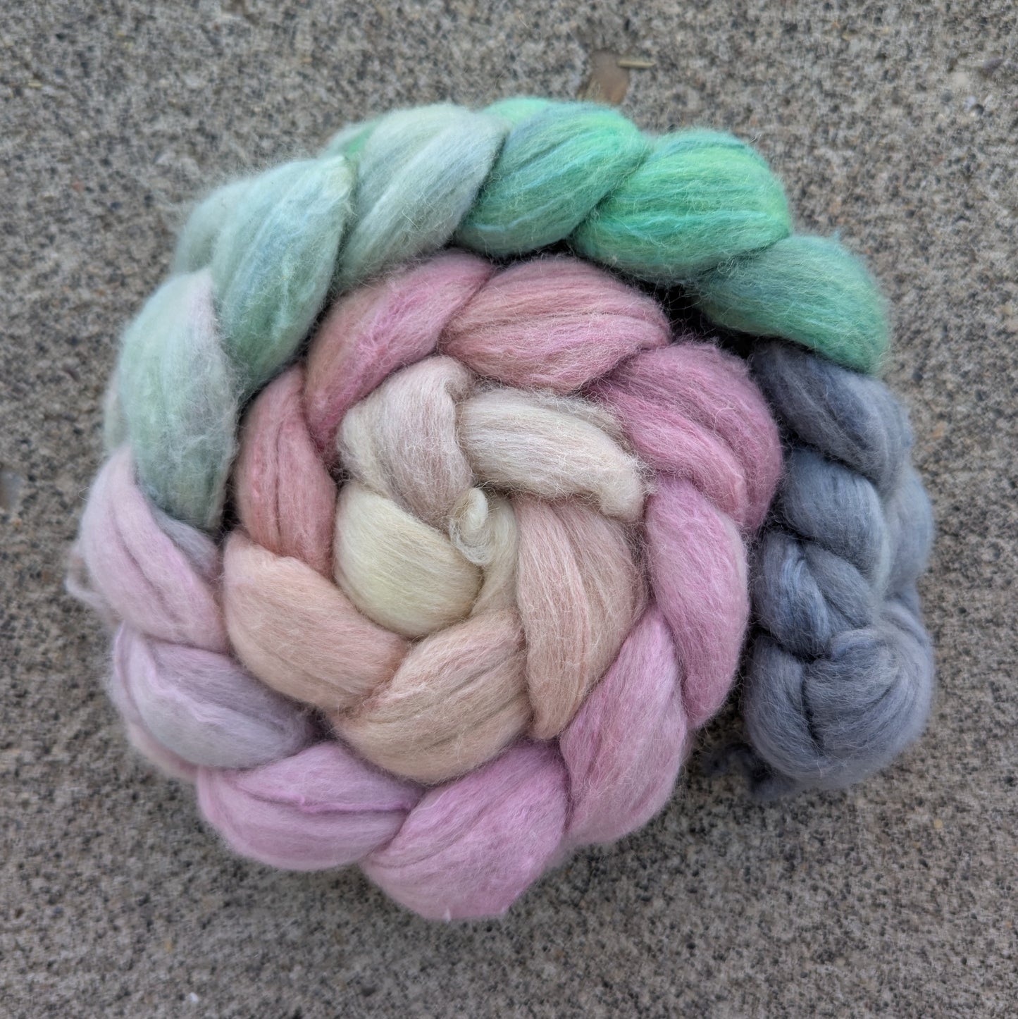 Bloom - Falkland Merino Mulberry Combed Top
