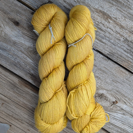 Black Eyed Susan - Merino Silk Fingering Weight Yarn - BlueSavannah