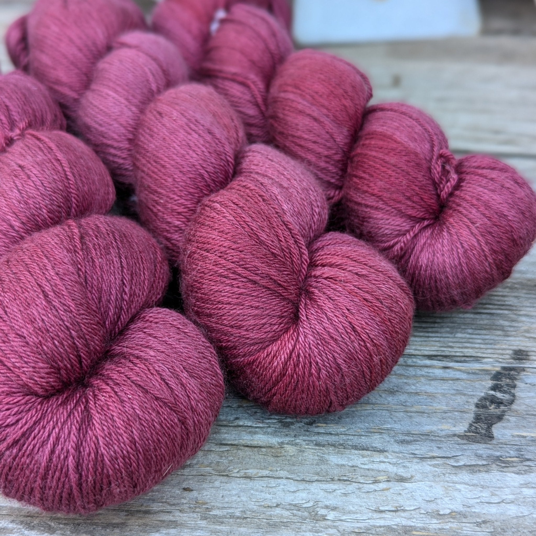 Marine silk fingerling top yarn