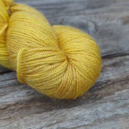 Black Eyed Susan - Merino Silk Fingering Weight Yarn