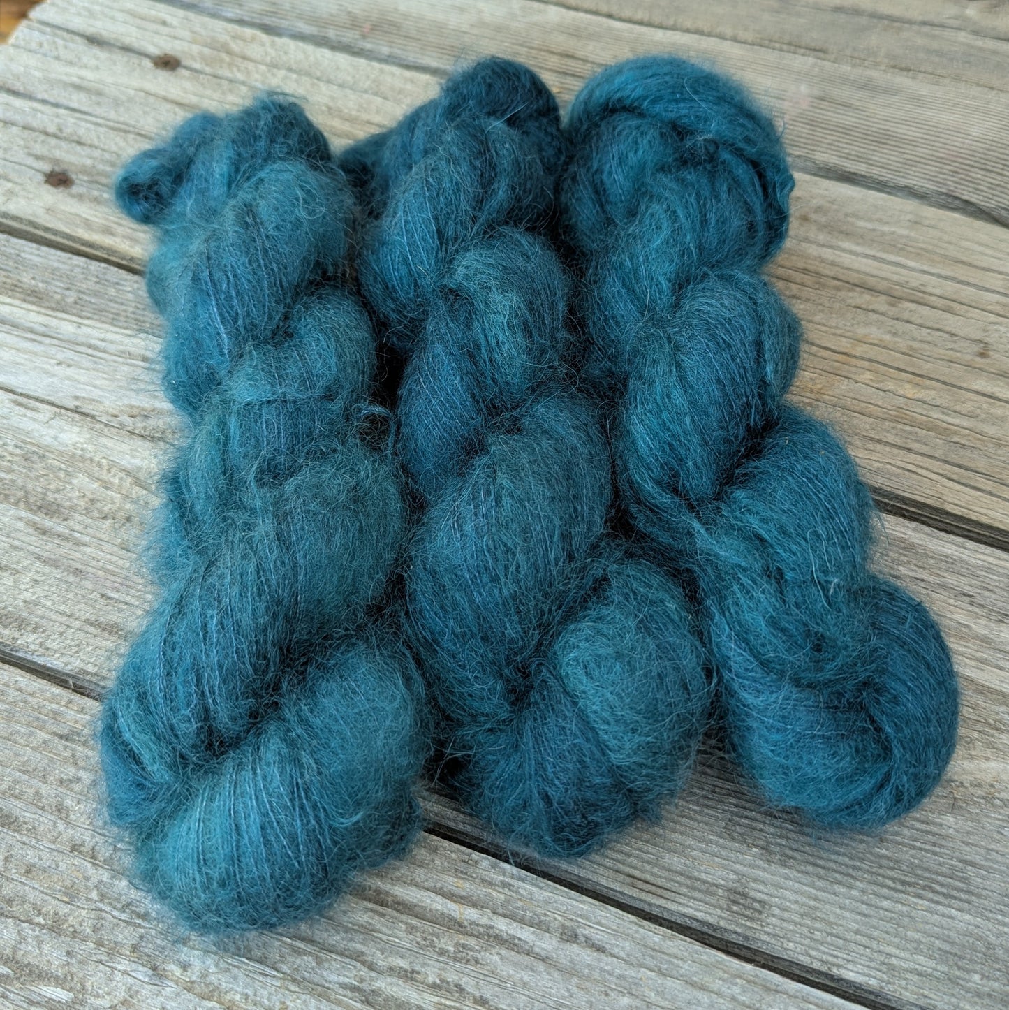Resting Beach Stitch - Kidsilk Lace Weight Yarn