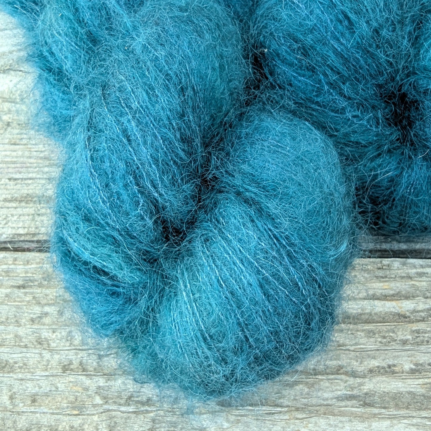 Resting Beach Stitch - Kidsilk Lace Weight Yarn