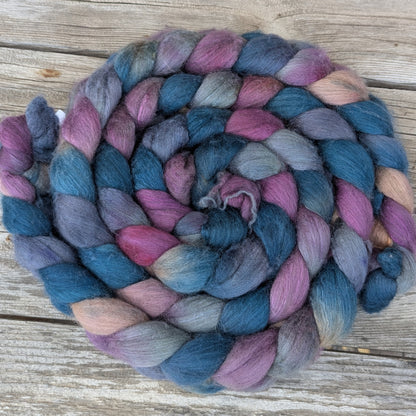 Dragonfly - 70/30 Haunui Mulberry Combed Top