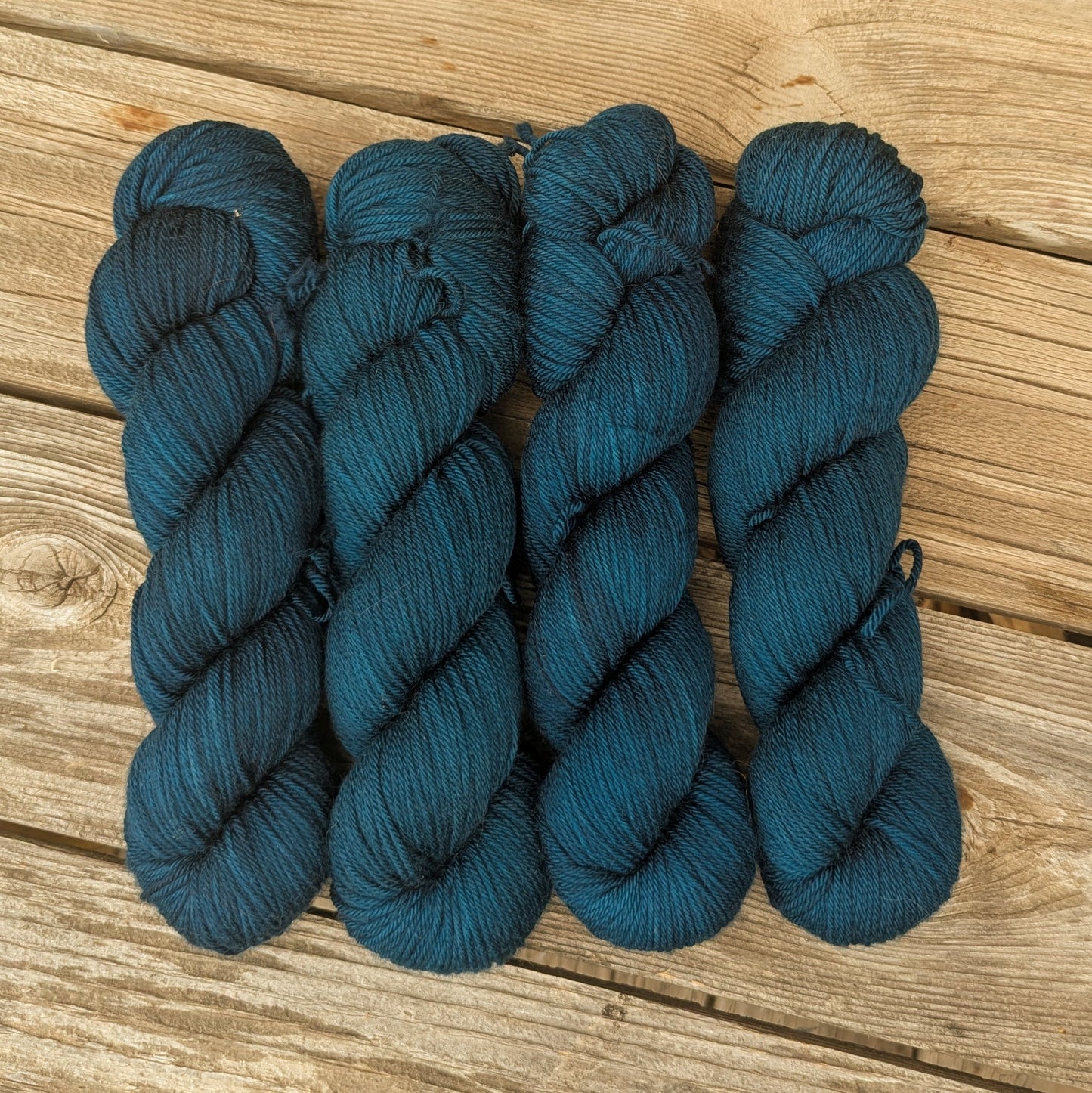 Resting Beach Stitch - Merino Cashmere Nylon DK Weight